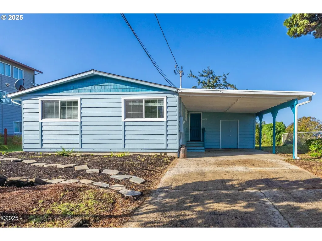 4601 SW Coast Avenue Lincoln City OR 97367