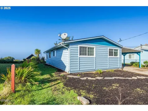 4601 SW Coast Avenue Lincoln City OR 97367