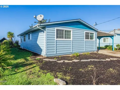 4601 SW Coast Avenue Lincoln City OR 97367