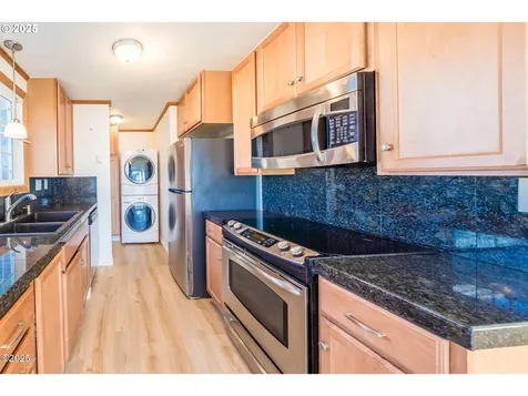 4601 SW Coast Avenue Lincoln City OR 97367