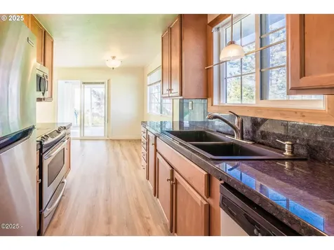 4601 SW Coast Avenue Lincoln City OR 97367
