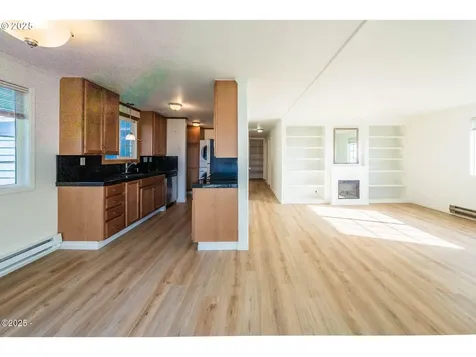 4601 SW Coast Avenue Lincoln City OR 97367