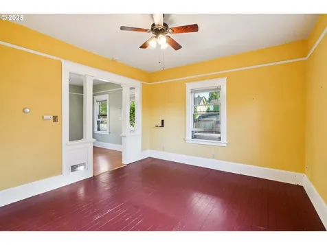 519 Roosevelt Street Oregon City OR 97045