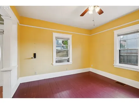519 Roosevelt Street Oregon City OR 97045
