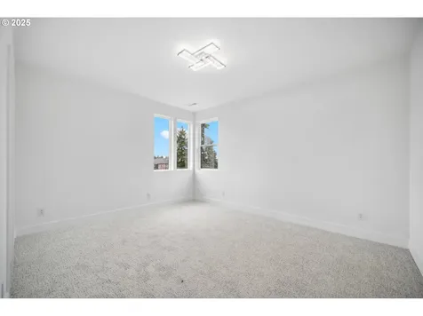 10707 SE 13th Circle Vancouver WA 98664