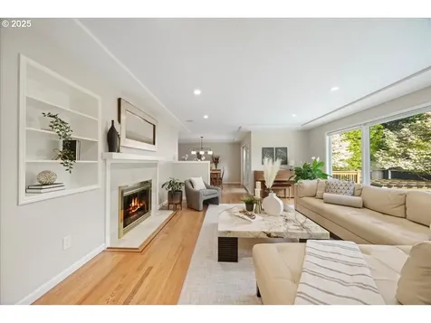 10250 SW Arborcrest Way Portland OR 97225