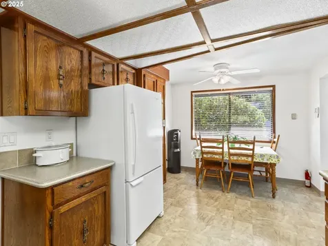 24434 S Hayfield Road Beavercreek OR 97004