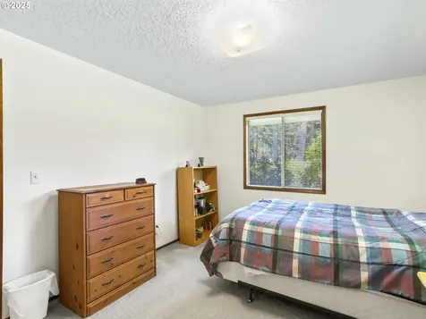 24434 S Hayfield Road Beavercreek OR 97004