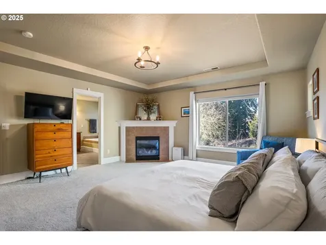 5689 NW Lark Meadow Terrace Portland OR 97229
