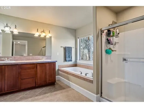 5689 NW Lark Meadow Terrace Portland OR 97229