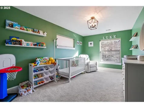 5689 NW Lark Meadow Terrace Portland OR 97229