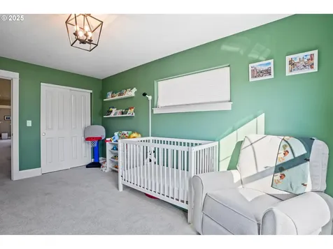 5689 NW Lark Meadow Terrace Portland OR 97229