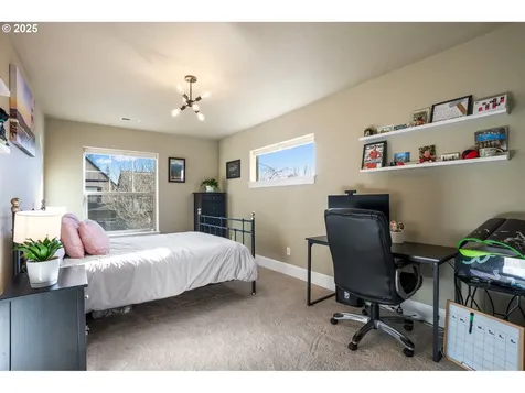 5689 NW Lark Meadow Terrace Portland OR 97229