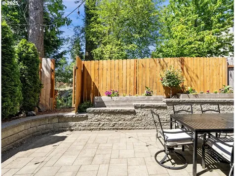 5689 NW Lark Meadow Terrace Portland OR 97229