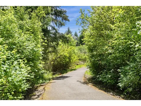 5689 NW Lark Meadow Terrace Portland OR 97229