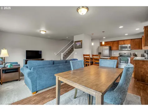 6203 NE 70th Court Vancouver WA 98661