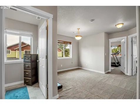 6203 NE 70th Court Vancouver WA 98661