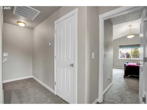 6203 NE 70th Court Vancouver WA 98661