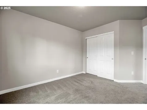 6203 NE 70th Court Vancouver WA 98661