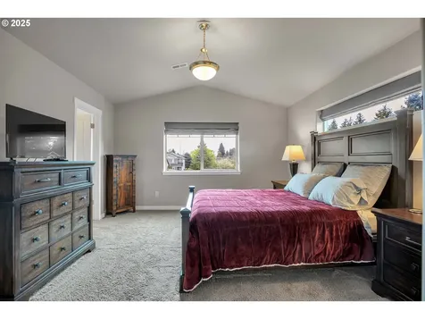 6203 NE 70th Court Vancouver WA 98661
