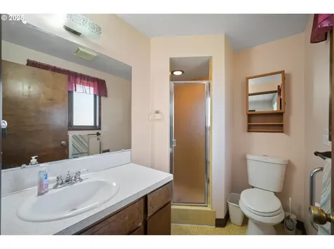 15651 SE Clinton Court Portland OR 97236