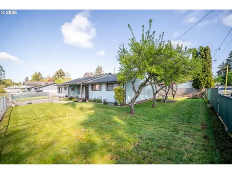 15651 SE Clinton Court Portland OR 97236