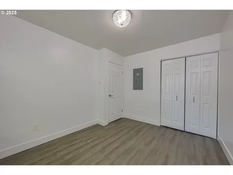 7831 SW 34th Avenue Portland OR 97219