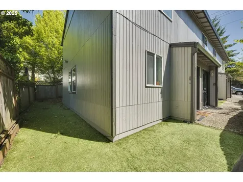 7831 SW 34th Avenue Portland OR 97219