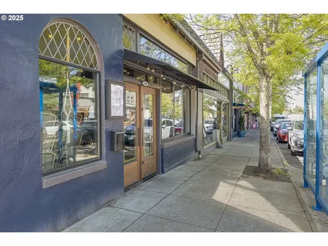 7831 SW 34th Avenue Portland OR 97219