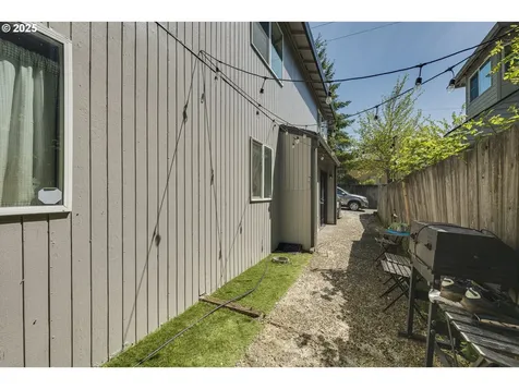 7831 SW 34th Avenue Portland OR 97219