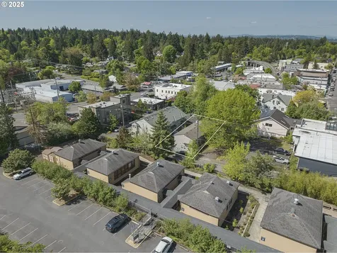 7831 SW 34th Avenue Portland OR 97219