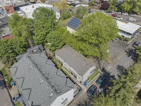 7831 SW 34th Avenue Portland OR 97219