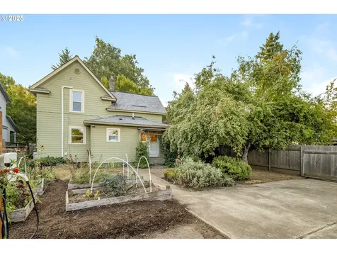 8982 N Exeter Avenue Portland OR 97203