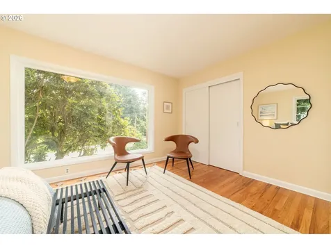 2133 SW Taylors Ferry Road Portland OR 97219