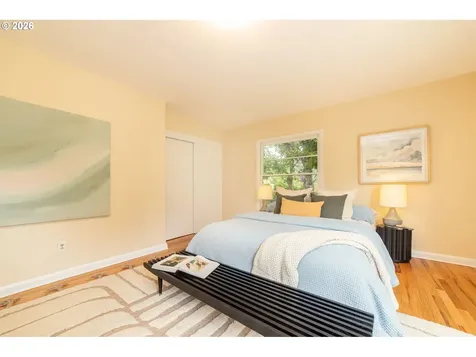 2133 SW Taylors Ferry Road Portland OR 97219