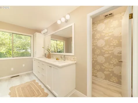 2133 SW Taylors Ferry Road Portland OR 97219