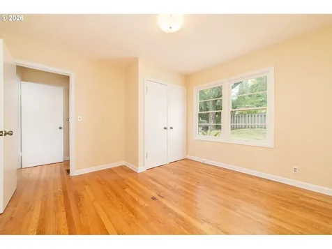 2133 SW Taylors Ferry Road Portland OR 97219