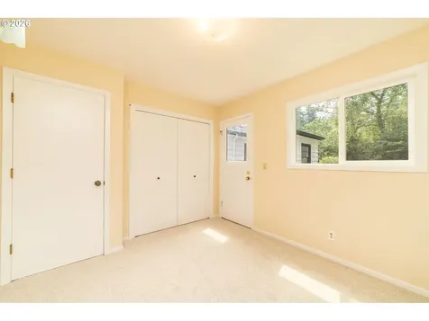 2133 SW Taylors Ferry Road Portland OR 97219