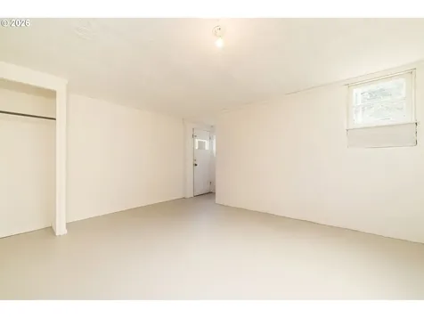 2133 SW Taylors Ferry Road Portland OR 97219