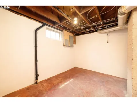 2133 SW Taylors Ferry Road Portland OR 97219