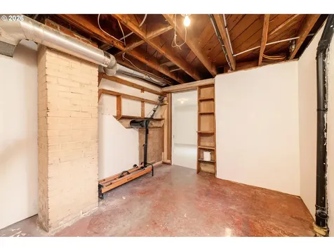 2133 SW Taylors Ferry Road Portland OR 97219