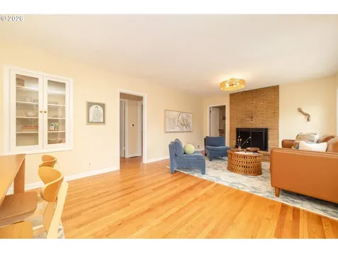 2133 SW Taylors Ferry Road Portland OR 97219