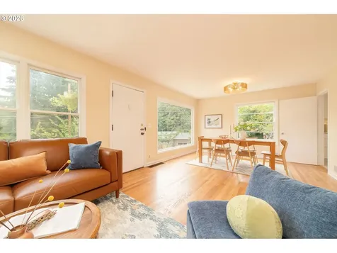 2133 SW Taylors Ferry Road Portland OR 97219