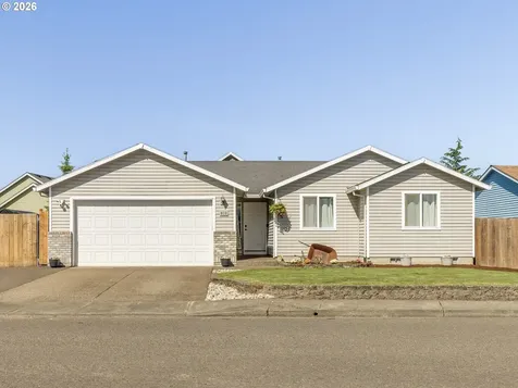 810 Columbia Drive Molalla OR 97038