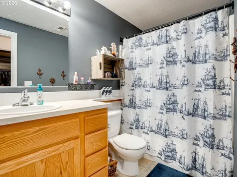 810 Columbia Drive Molalla OR 97038