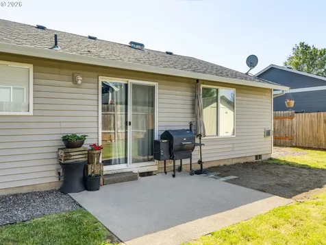810 Columbia Drive Molalla OR 97038