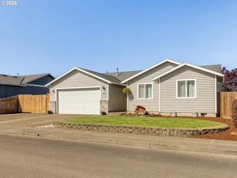 810 Columbia Drive Molalla OR 97038