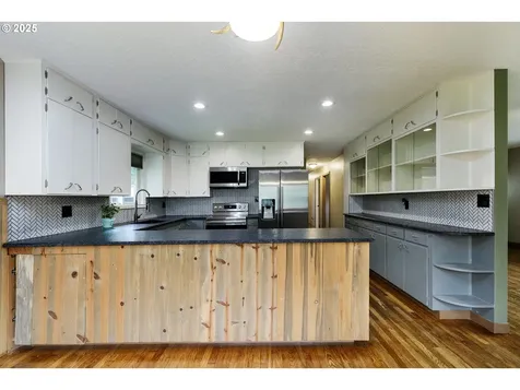 20377 Beavercreek Road Oregon City OR 97045