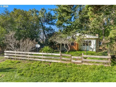 628 W 13th Street Port Orford OR 97465