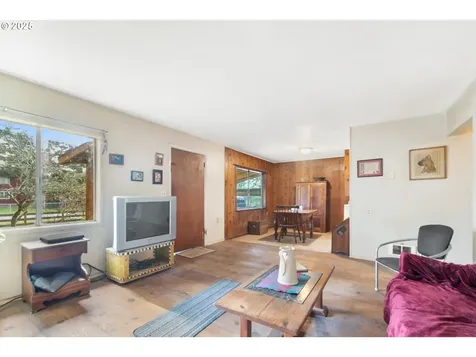 628 W 13th Street Port Orford OR 97465